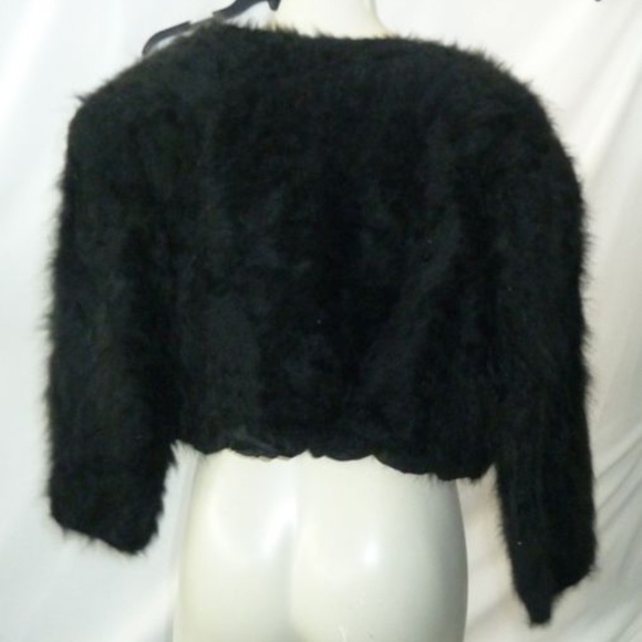 Vintage Fur Shawl With Bronze Clasp - Picture 6 of 7